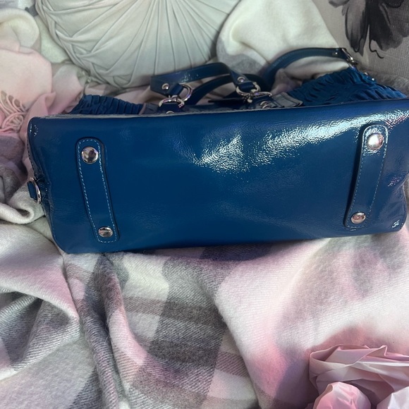 🎁COACH-BEAUTIFUL HAND BAG NEW🎁THIS COLOR IS AMAZING. NWT 🎁 - Picture 6 of 13